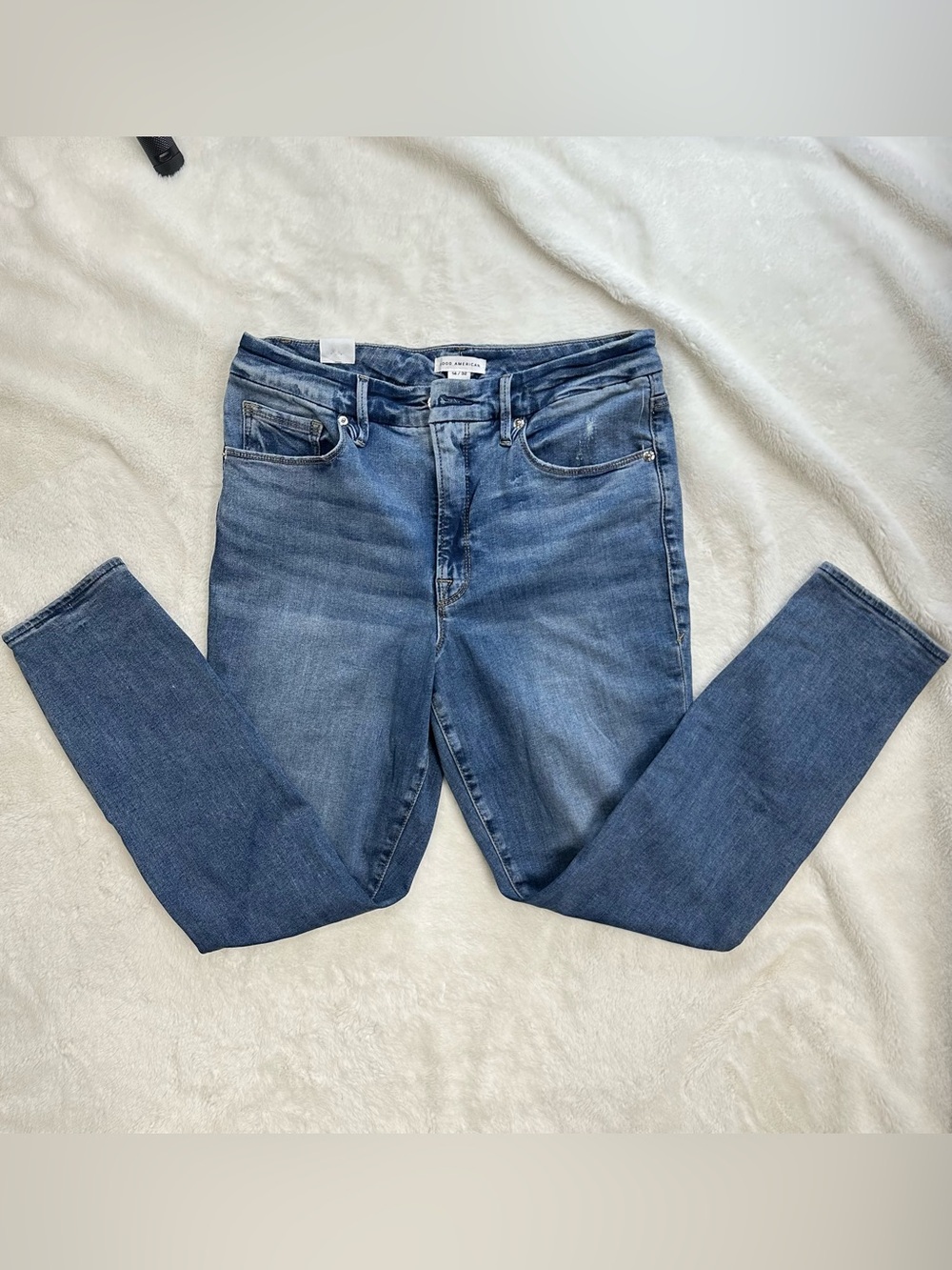 NWT Good American Good Legs Crop Jeans | Size 14 / 32 | Inseam 27"